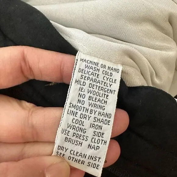 Skea Paris/Vail Vintage Womens Ski‎ Snowboard Suit, Black/Gold Belted Sz 8 - Picture 9 of 12